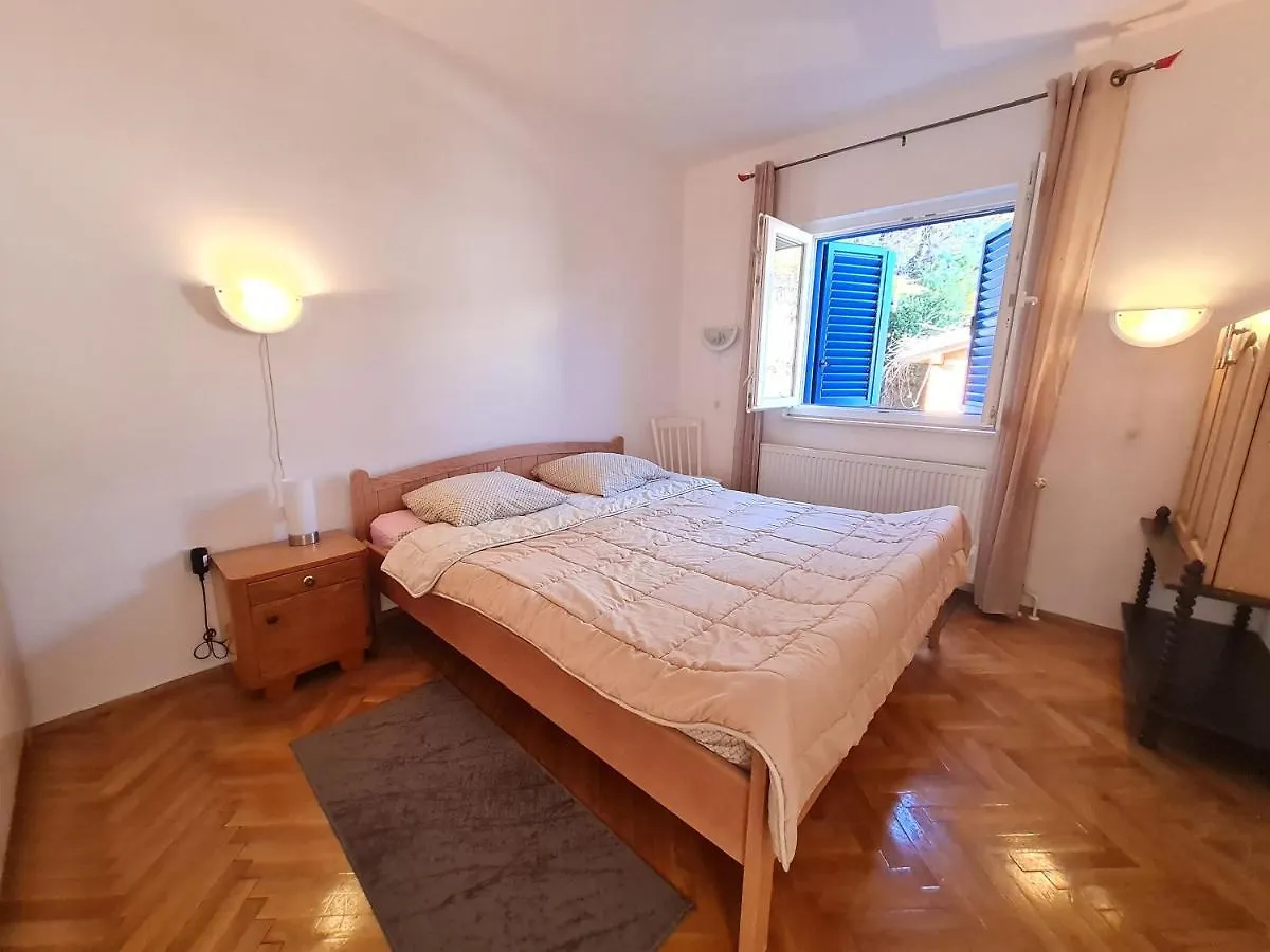 Apartments Levant Novi Vinodolski 0*,